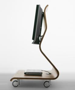 Alternative view of Cobra by Horm